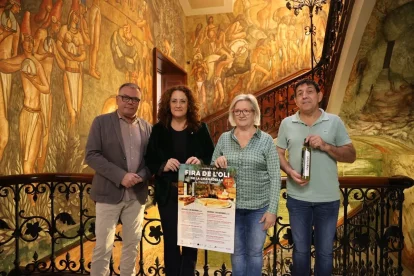 La presentació de la Fira de la Granadella ahir a la Diputació. - AMADO FORROLLA