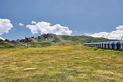 Vista des deth nuclèu 1.800 ath Cap de Baqueira, a on se ve eth Rabadà, era cinta e eth Mirador. - BAQUEIRA