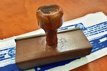 Les donacions de béns entre familiars es registren davant de notari. - PXHERE (CCO)