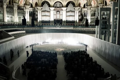 La ‘listening party’ de Rosalía, a la sala oval del MNAC. - SONY