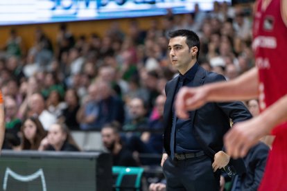 Encuentra, en el último partido en la pista del Joventut.