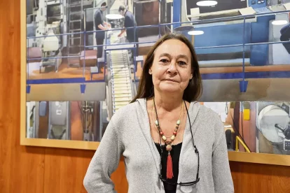 Foto de grup després de la taula redona de les Jornadas Robert Capa, ahir a l’ajuntament d’Aitona. - AMADO FORROLLA