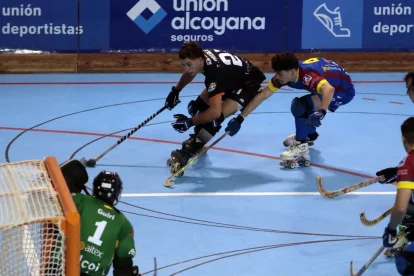 Els llistats, molt castigats per les decisions arbitrals, van merèixer més a Alcoi.