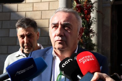 El president d'Asaja Catalunya, Pere Roqué, després de la reunió al Palau de la Generalitat sobre la crisi de la pesta porcina.