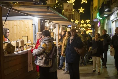 El certamen, que es pot visitar fins demà, compta amb 90 expositors i organitza 40 activitats. - LAIA PEDRÓS