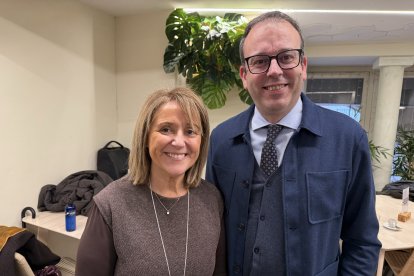 L'alcalde de Mollerussa, Marc Solsona, i l'alcaldessa d'Aitona, Rosa Pujol, d'Ara Pacte Local