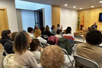 Villarte va anunciar la seua renúncia dissabte als veïns.