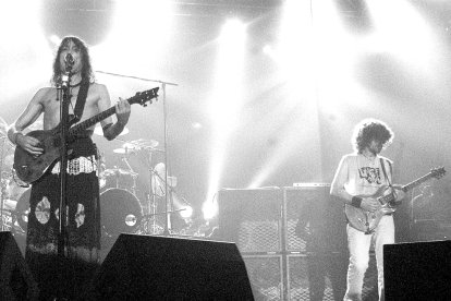 Una actuació d'Extremoduro a Lleida, pocs anys després.