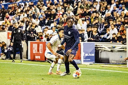 Les jugadores de l’AEM celebren el play-off d’ascens. - PAU PASCUAL PRAT