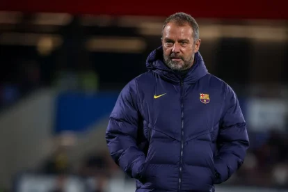 Hansi Flick durant l’entrenament a Jidda. - FCB