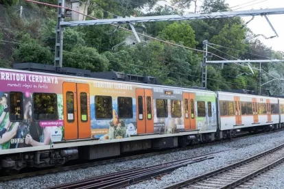 Un tren d’FGC amb imatges per donar a conèixer la Cerdanya. - CCC