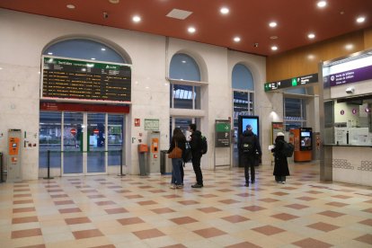 Vestíbul de l'estació de Lleida-Pirineus