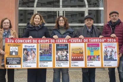 Presentació ahir de la 37 edició del concurs teatral, que el 2025 va sumar uns 1.800 espectadors. - LAIA PEDRÓS