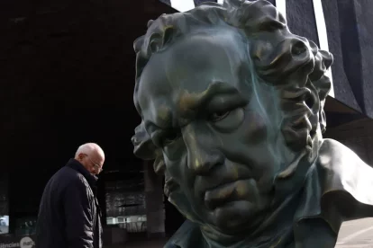 Una de les rèpliques del cap de Goya, dimarts a Barcelona. - ACN / NICO TOMÁS LANCHON