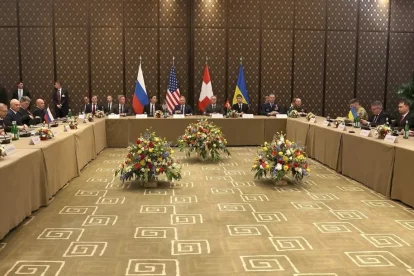 Cimera entre les delegacions de Rússia, Ucraïna i els Estats Units en un hotel de Ginebra. - EFE