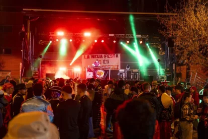 Tots els estudiants van lluir disfresses força originals. - PAU PASCUAL PRAT