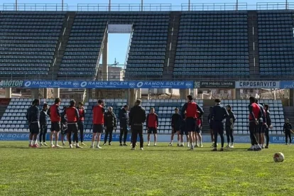 L’Atlètic Lleida es va entrenar ahir al Camp d’Esports. - ATLÈTIC LLEIDA