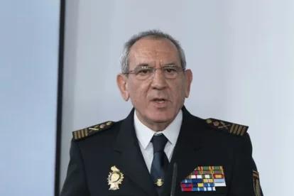 José Ángel González.