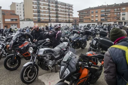 Trobada motera ahir al matí. - LAIA PEDRÓS