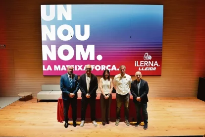 Representants del club i d’Ilerna, en la presentació. - AMADO FORROLLA