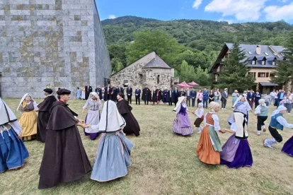 Una demostració de les danses tradicionals araneses. - E. FARNELL
