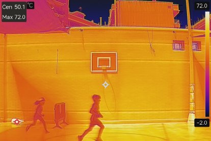 L’estació de trens i diverses aules de centres de Lleida, a més de 32 graus