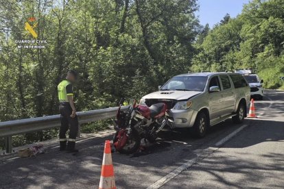 El accidente se ha producido a la altura del punto kilométrico 355, en el término municipal de Montanuy.