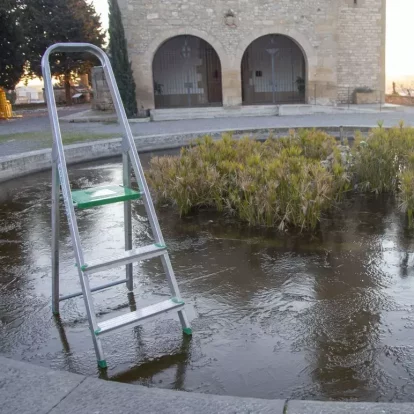 A Tàrrega la temperatura va baixar als 5,3 graus negatius i l’aigua de les fonts es va glaçar. - JORDI PRAT