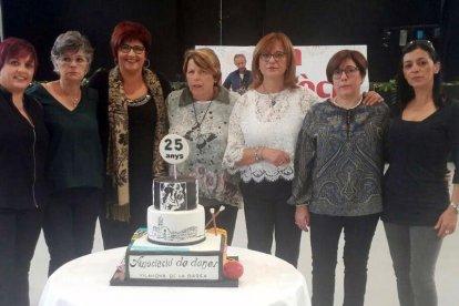 Felicita els teus familiars i amics pel seu aniversari, sant, casament enviant fotos a cercle@segre.com