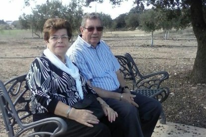 Felicita els teus familiars i amics pel seu aniversari, sant, casament enviant fotos a cercle@segre.com