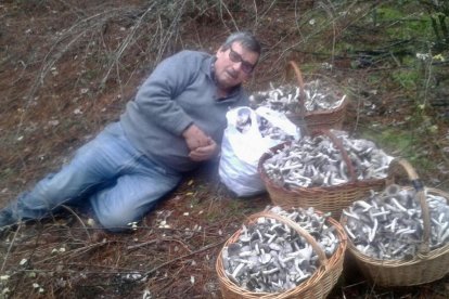 Felicita els teus familiars i amics pel seu aniversari, sant, casament enviant fotos a cercle@segre.com