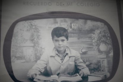 Felicita els teus familiars i amics pel seu aniversari, sant, casament enviant fotos a cercle@segre.com