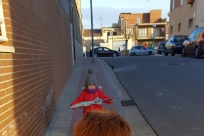 Felicita els teus familiars i amics pel seu aniversari, sant, casament enviant fotos a cercle@segre.com