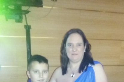 Felicita els teus familiars i amics pel seu aniversari, sant, casament enviant fotos a cercle@segre.com