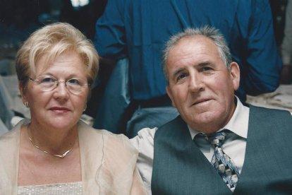 Felicita els teus familiars i amics pel seu aniversari, sant, casament enviant fotos a cercle@segre.com
