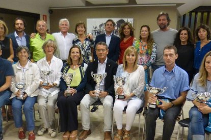 Felicita els teus familiars i amics pel seu aniversari, sant, casament enviant fotos a cercle@segre.com