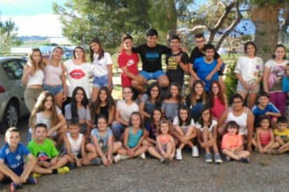 Felicita els teus familiars i amics pel seu aniversari, sant, casament enviant fotos a cercle@segre.com