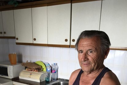 Felicita els teus familiars i amics pel seu aniversari, sant, casament enviant fotos a cercle@segre.com