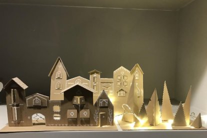 Corones, centres de taula, estovalles... Ensenya'ns la teva decoració!