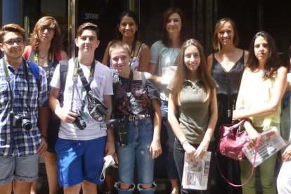 Felicita els teus familiars i amics pel seu aniversari, sant, casament enviant fotos a cercle@segre.com