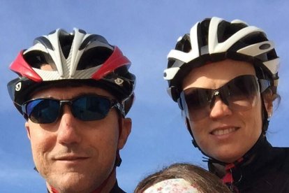 Felicita els teus familiars i amics pel seu aniversari, sant, casament enviant fotos a cercle@segre.com