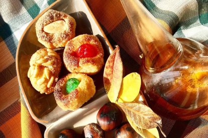 Les fulles cauen, arriba la boira i comença a fer fred.