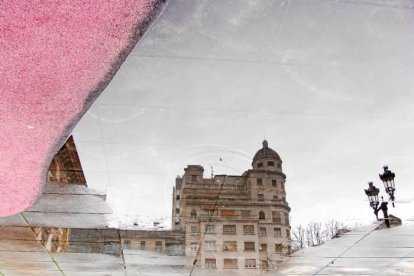 Les fulles cauen, arriba la boira i comença a fer fred.