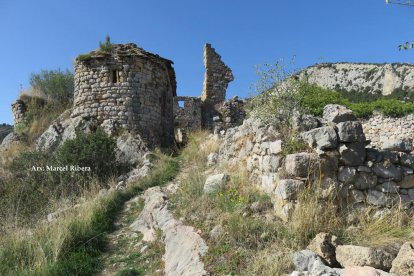 Les fulles cauen, arriba la boira i comença a fer fred.