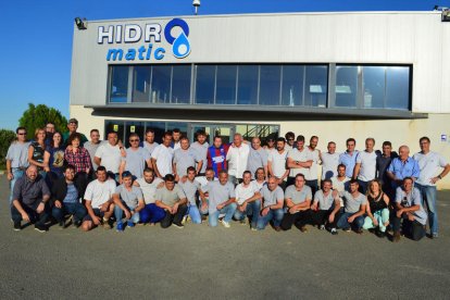 Felicita els teus familiars i amics pel seu aniversari, sant, casament enviant fotos a cercle@segre.com