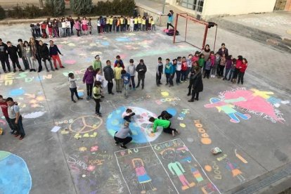 El drama humanitari dels que fugen de la guerra centra les activitats del Dia Escolar de la No-violència i la Pau