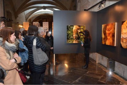 Felicita els teus familiars i amics pel seu aniversari, sant, casament enviant fotos a cercle@segre.com
