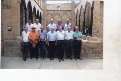 Felicita els teus familiars i amics pel seu aniversari, sant, casament enviant fotos a cercle@segre.com