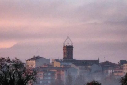 Les fulles cauen, arriba la boira i comença a fer fred.