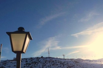 Les fulles cauen, arriba la boira i comença a fer fred.